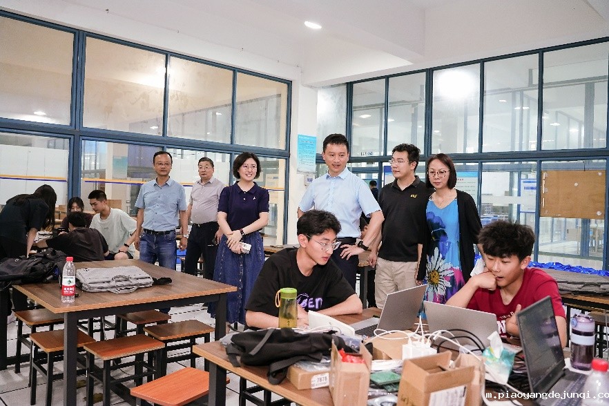 clip_image001.jpg clip_image001.jpg