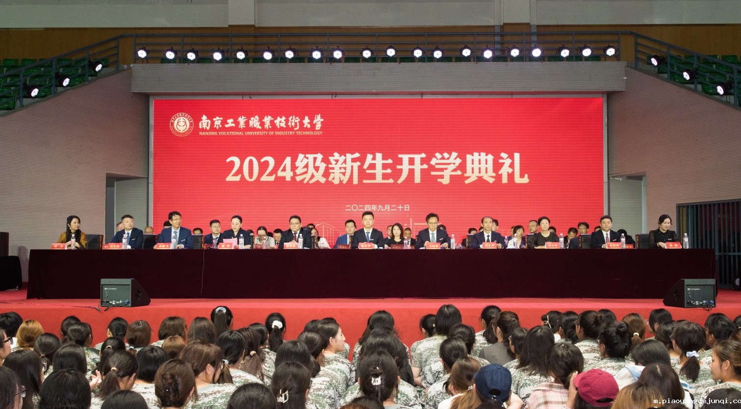 DSC_3306-1(1).jpg DSC_3306-1(1).jpg